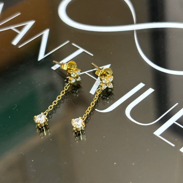 Gia studs