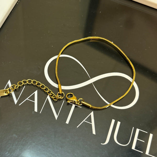 Minimal snake chain bracelet
