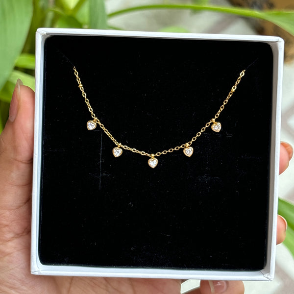 Bella heart necklace