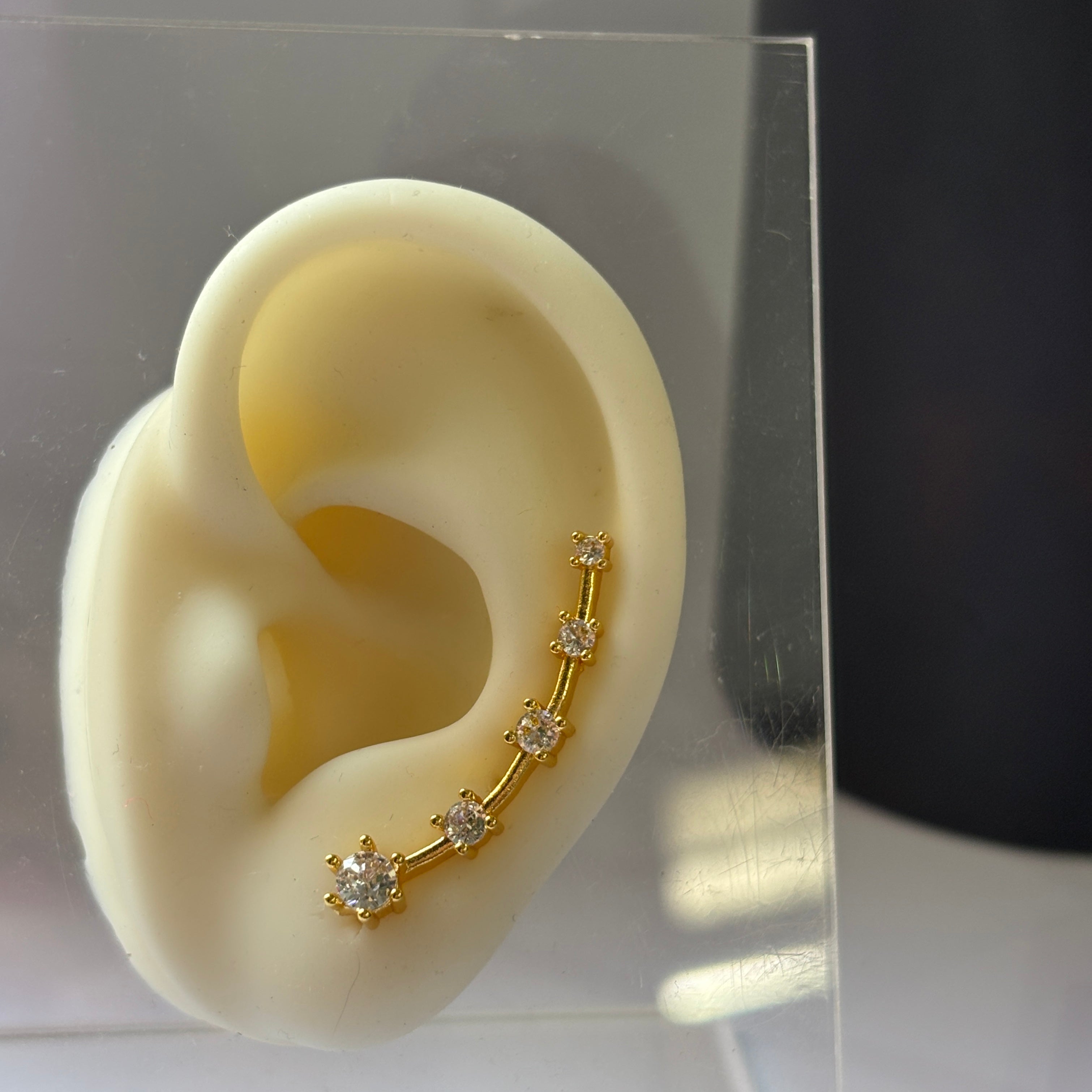 Aaravi cuff earrings