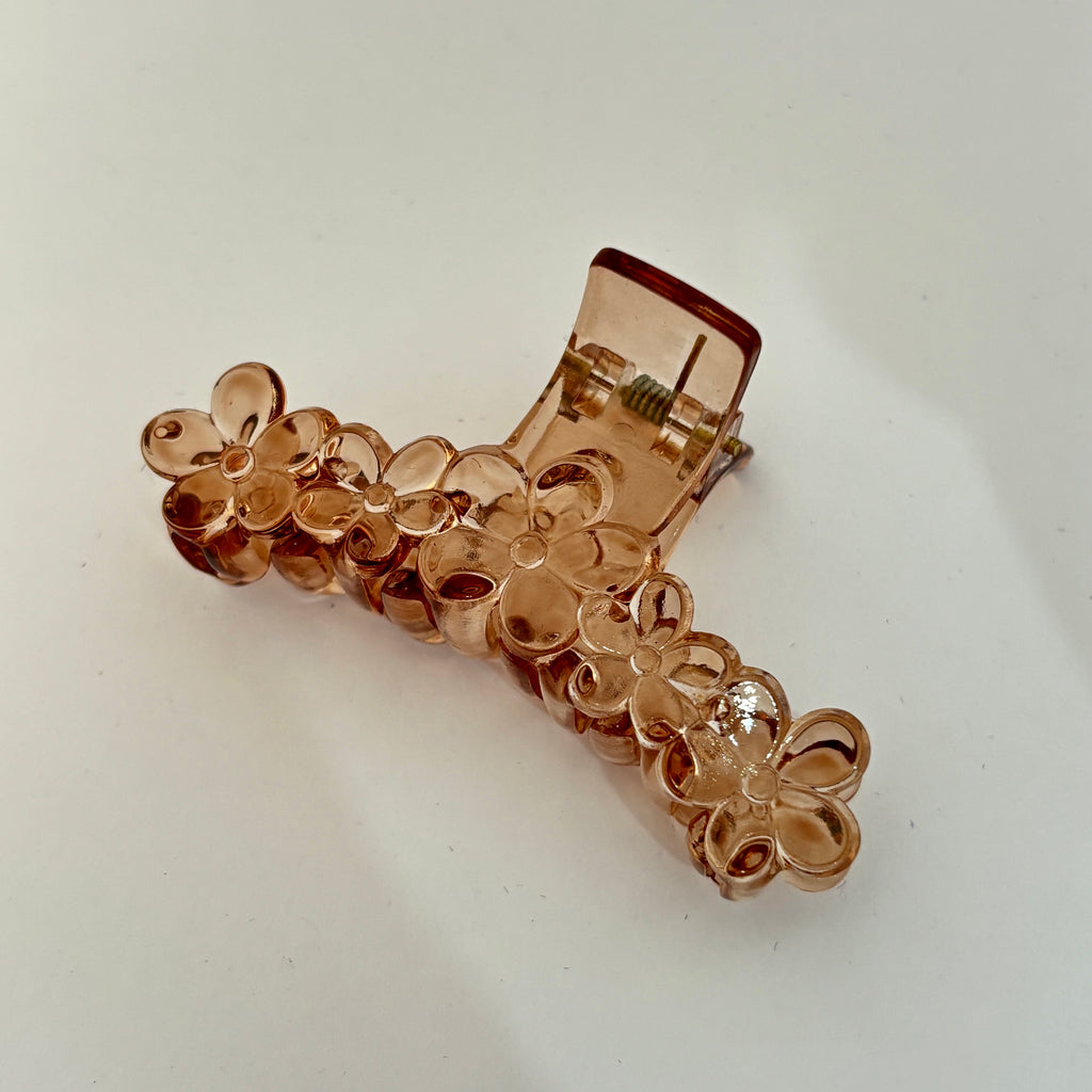 Floral claw clip