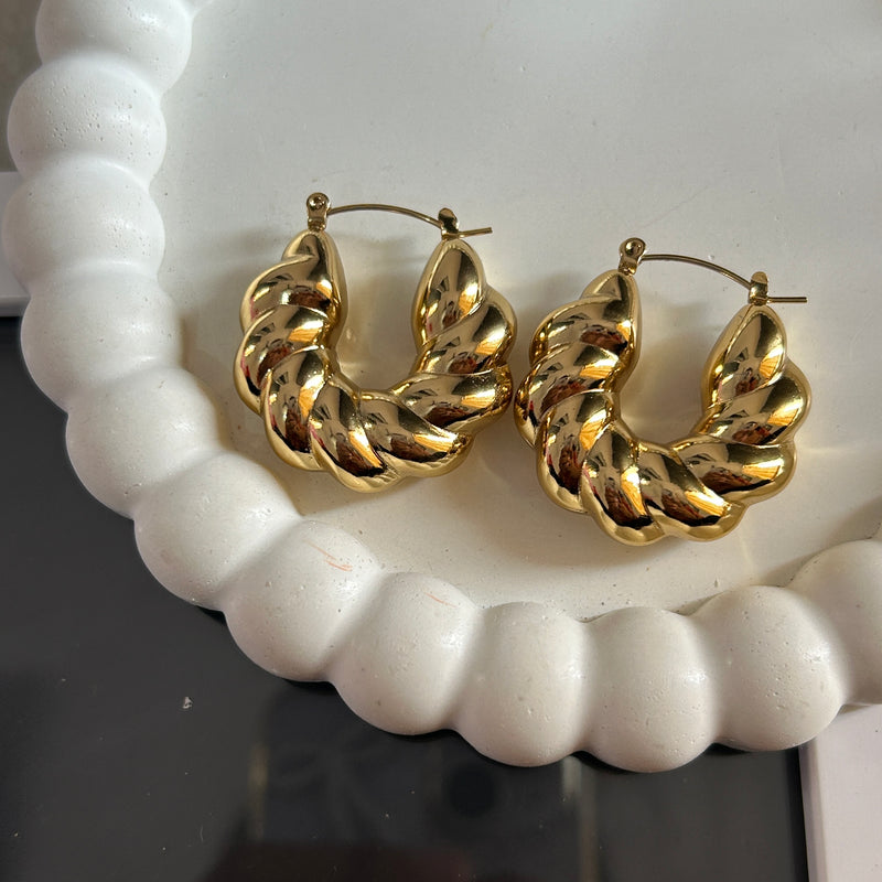 Chunky twisted hoops