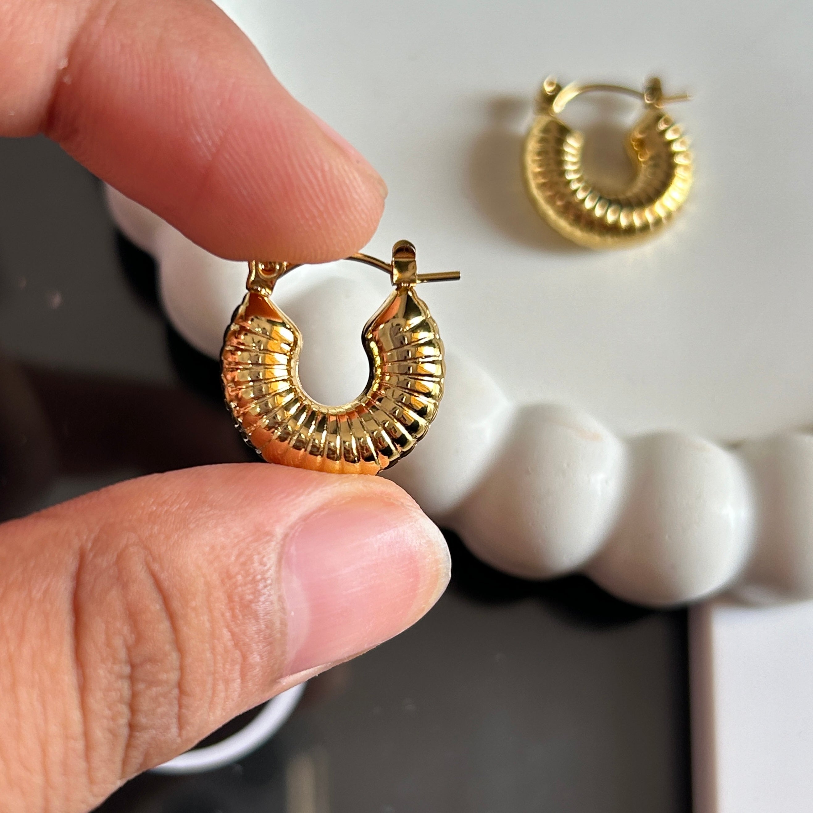 Mini Alexia hoops
