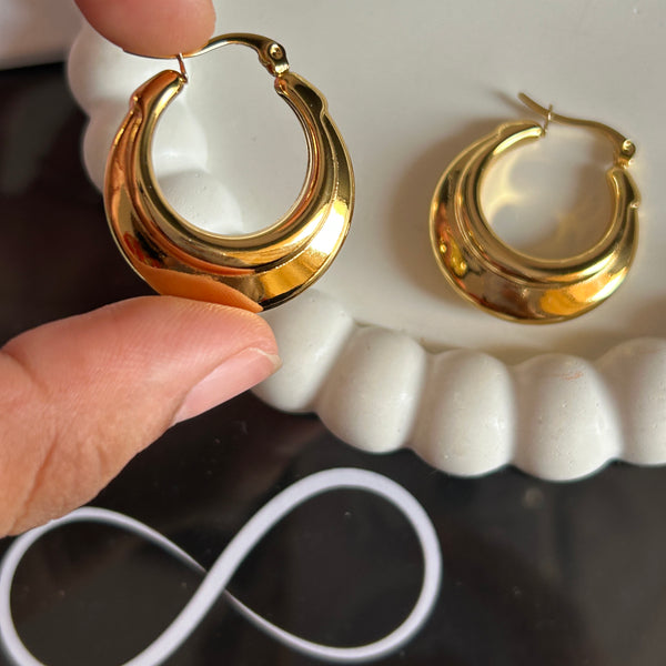 Textured hoops