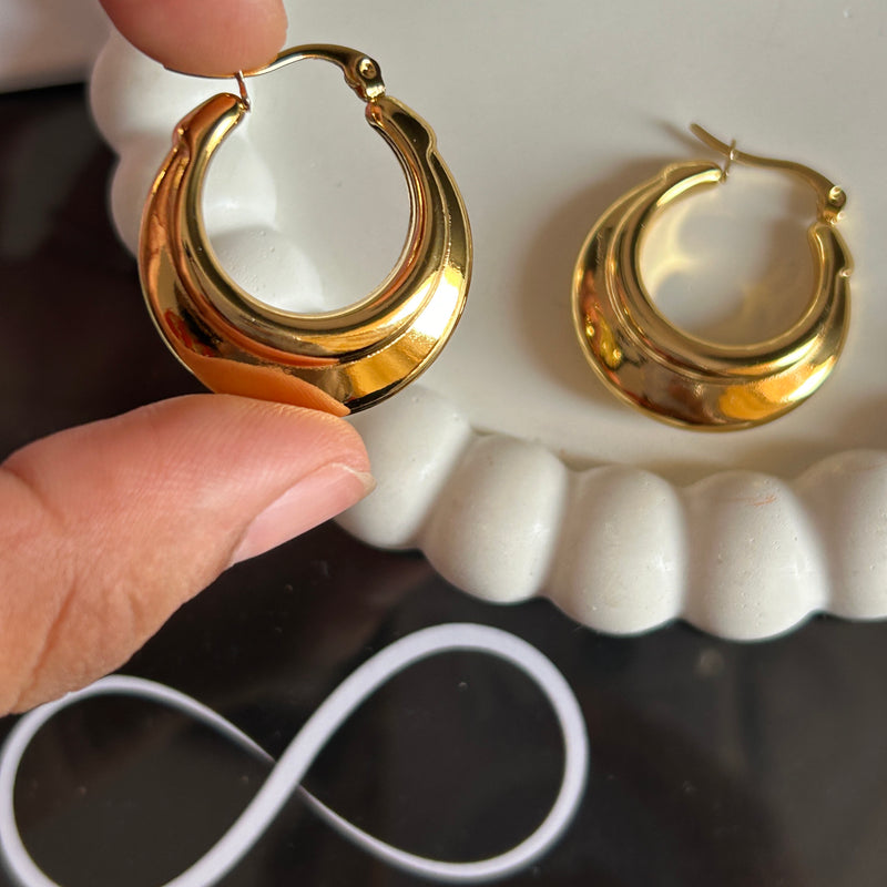 Textured hoops