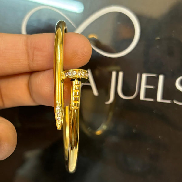 Nail Bracelet