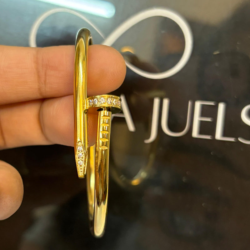 Nail Bracelet