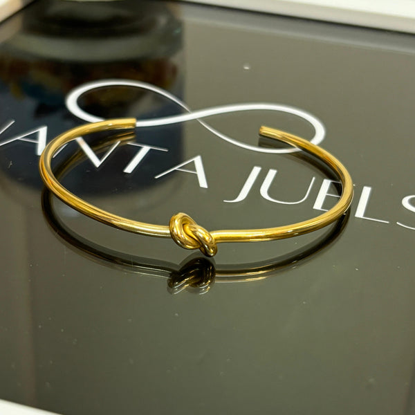 Knot cuff bracelet