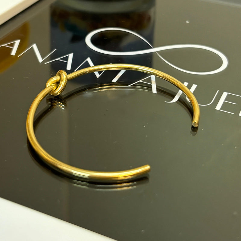 Knot cuff bracelet