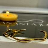 Wavy cuff bracelet