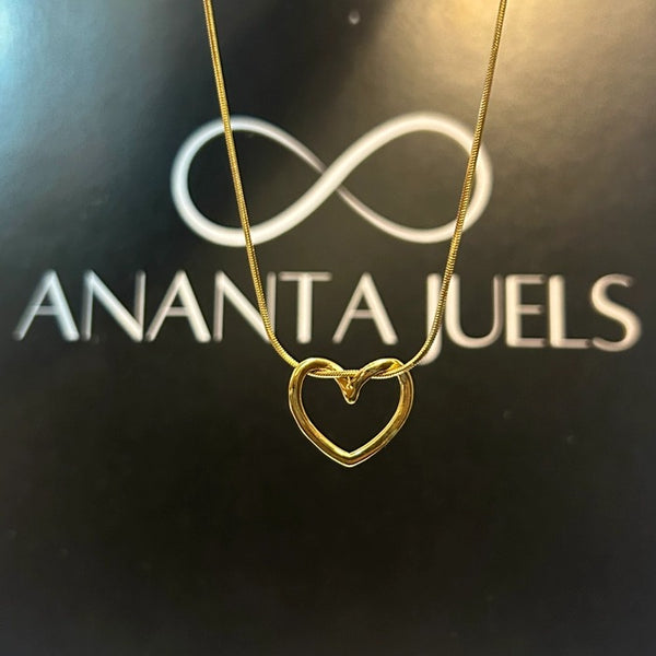 Cora necklace