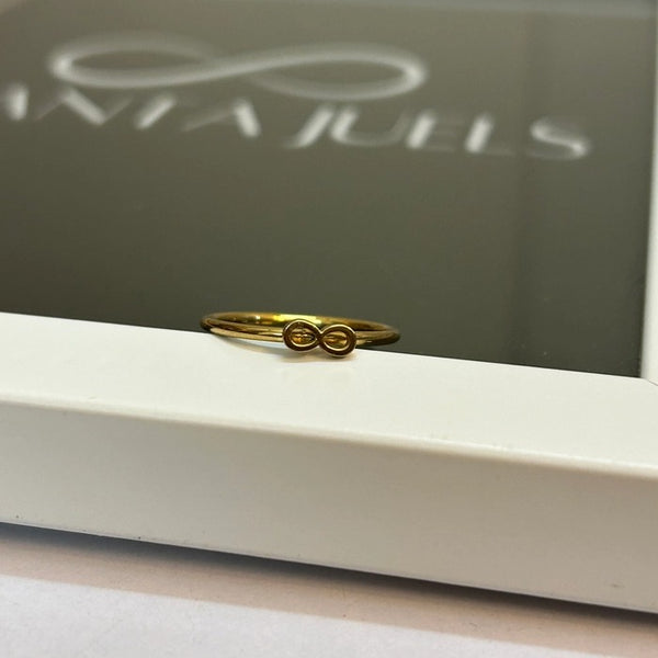 Infinity ring