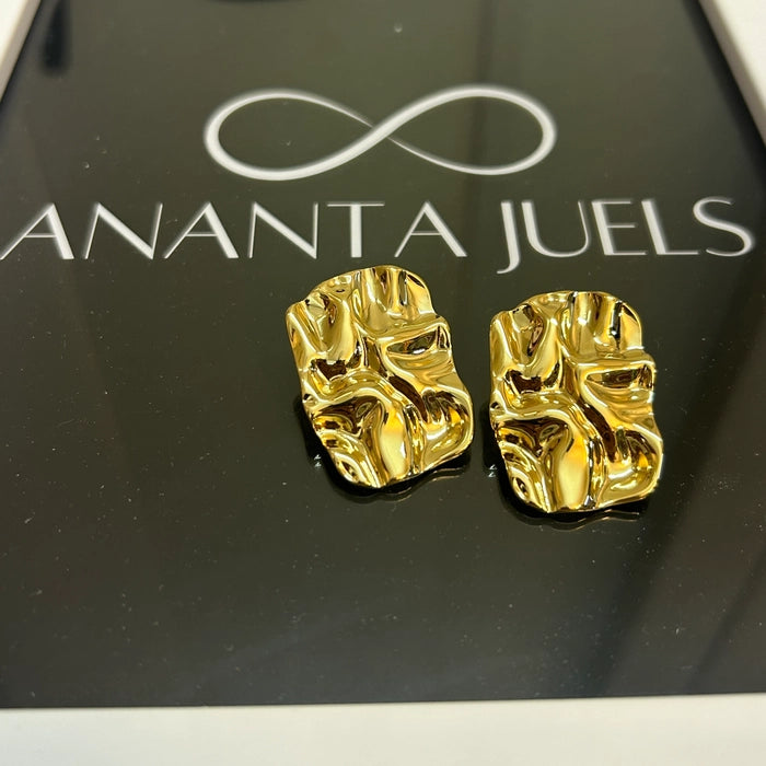 Statement foil studs