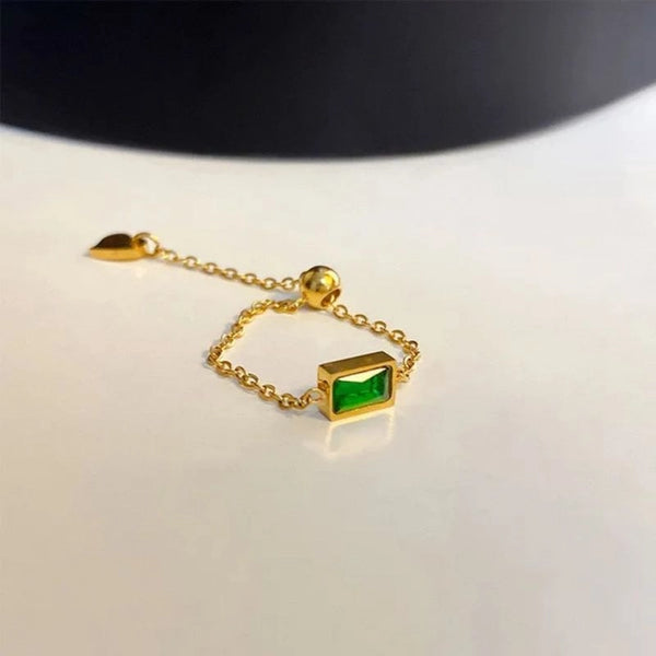 Emerald adjustable chain ring