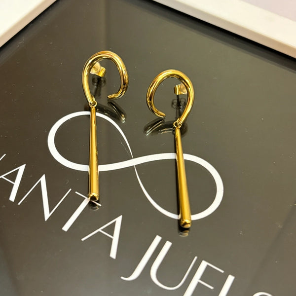 Anvi earrings