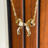 Bow necklace