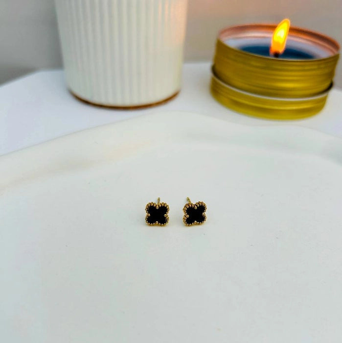 Luv floral studs