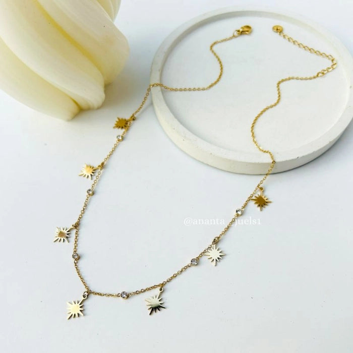 Devina necklace