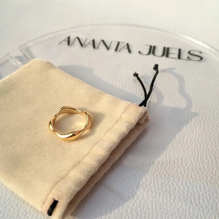Irregular shape ring