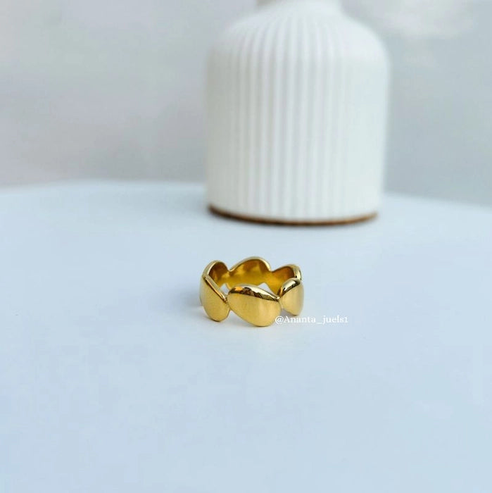 Diana ring