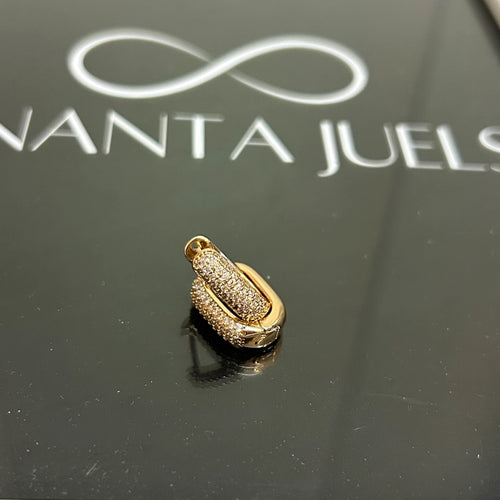 Anvi studded hoops