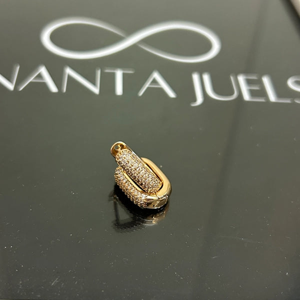 Anvi studded hoops