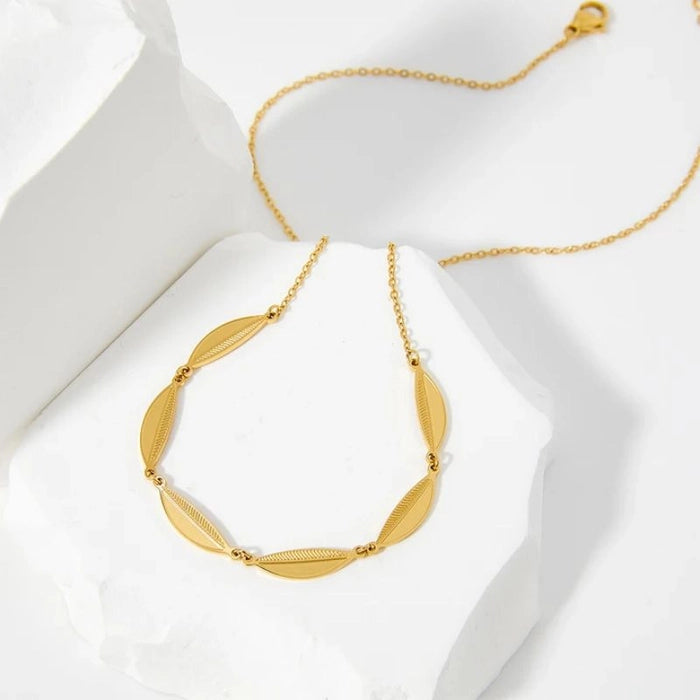 Zoya necklace