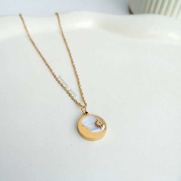 Moon light necklace