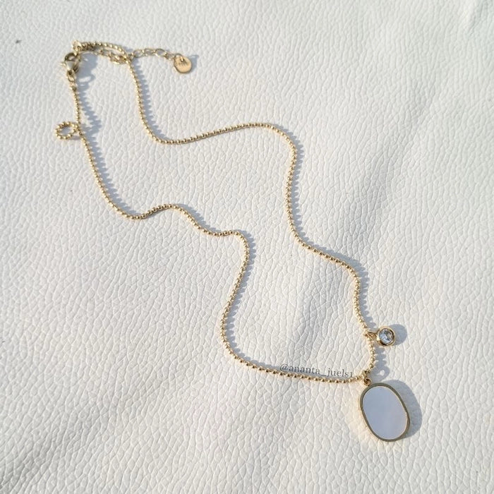 SIA necklace