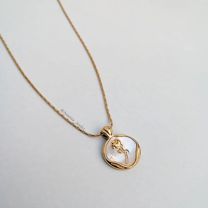 Drip oil rose necklace