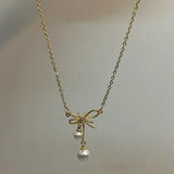Bow pearl necklace