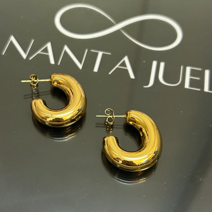 Cristina hoops