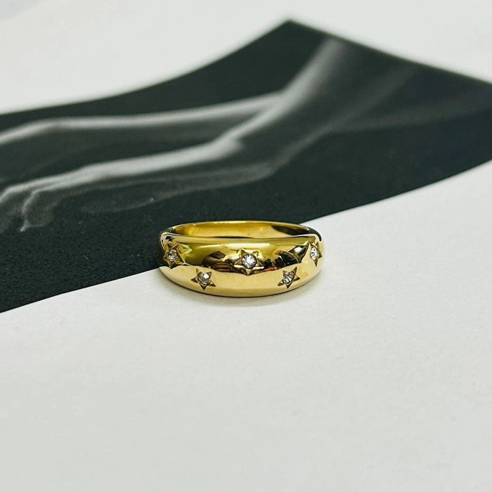 Stella ring