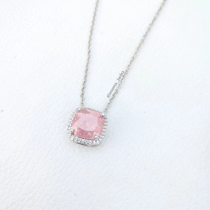 Barbie pink necklace